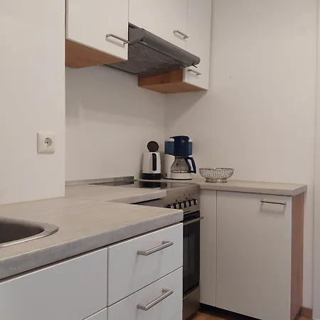 Christl, Haus קיצביהל