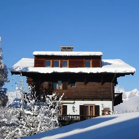 Christl, Haus Pensión