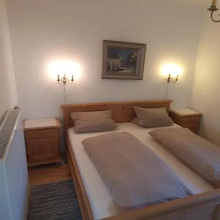 Christl, Haus Pensión
